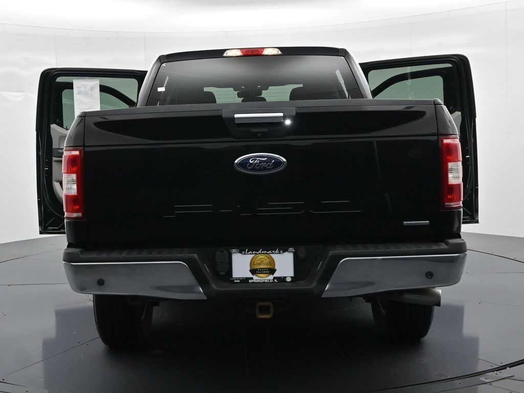 Ford F-150 Vehicle Full-screen Gallery Image 27