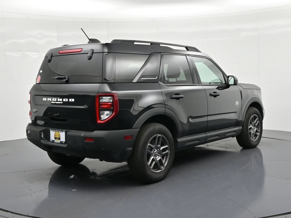 Ford Bronco Sport Vehicle Full-screen Gallery Image 6