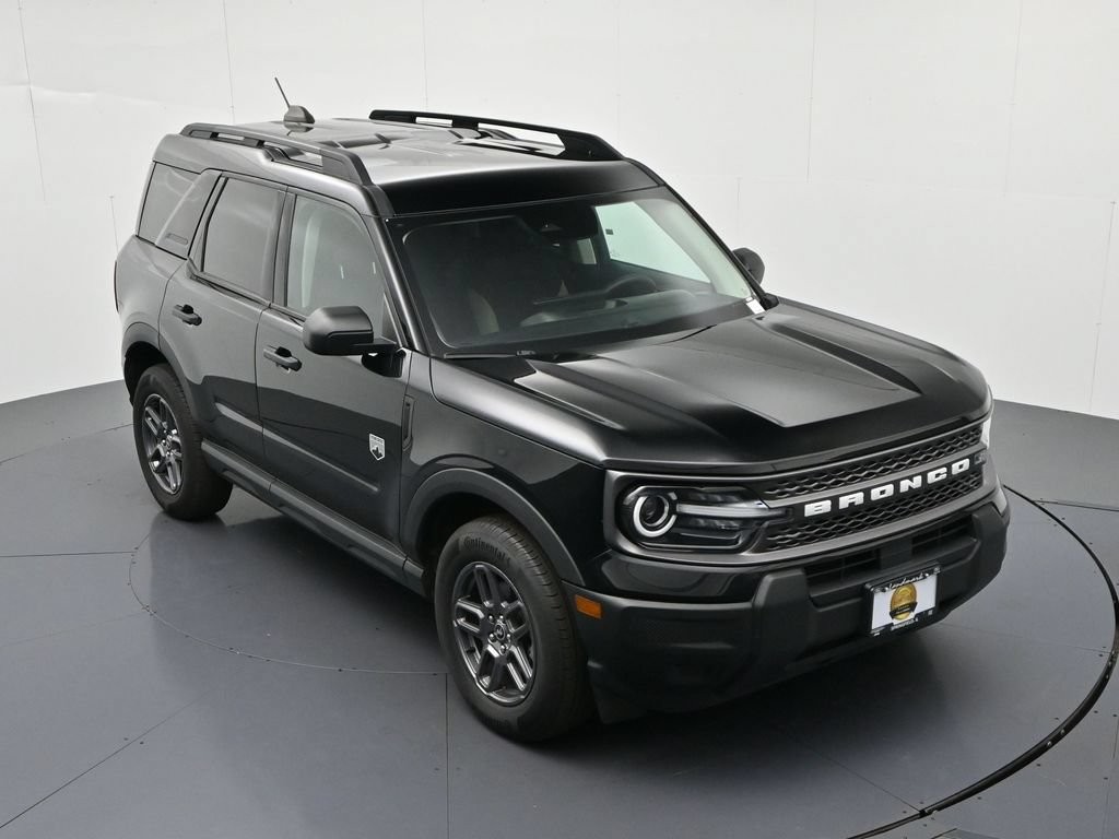 Ford Bronco Sport Vehicle Full-screen Gallery Image 15