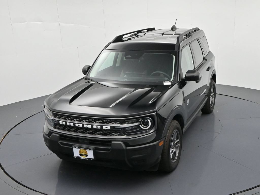Ford Bronco Sport Vehicle Full-screen Gallery Image 17