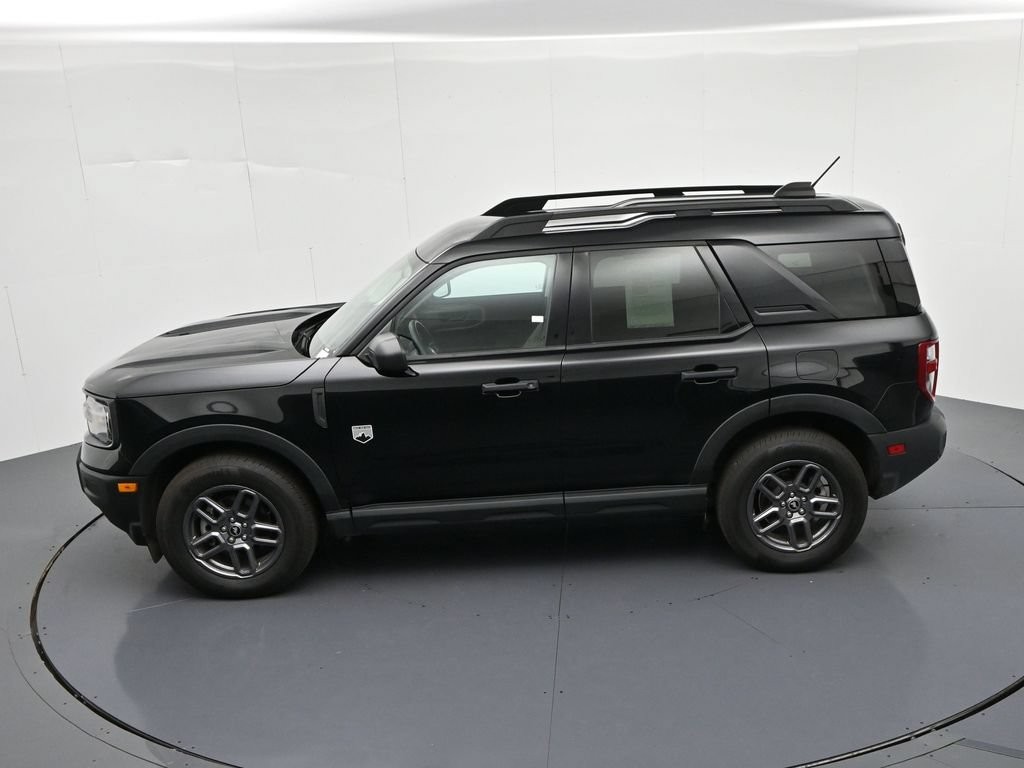 Ford Bronco Sport Vehicle Full-screen Gallery Image 18