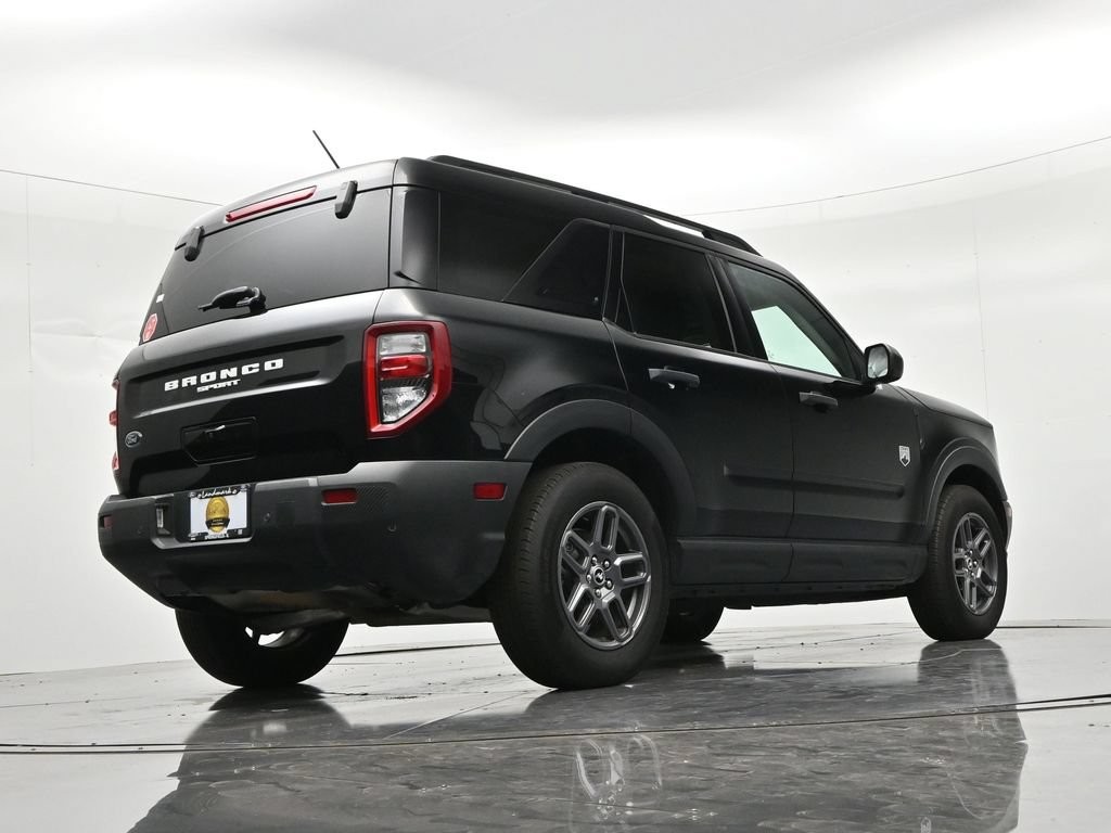Ford Bronco Sport Vehicle Full-screen Gallery Image 21