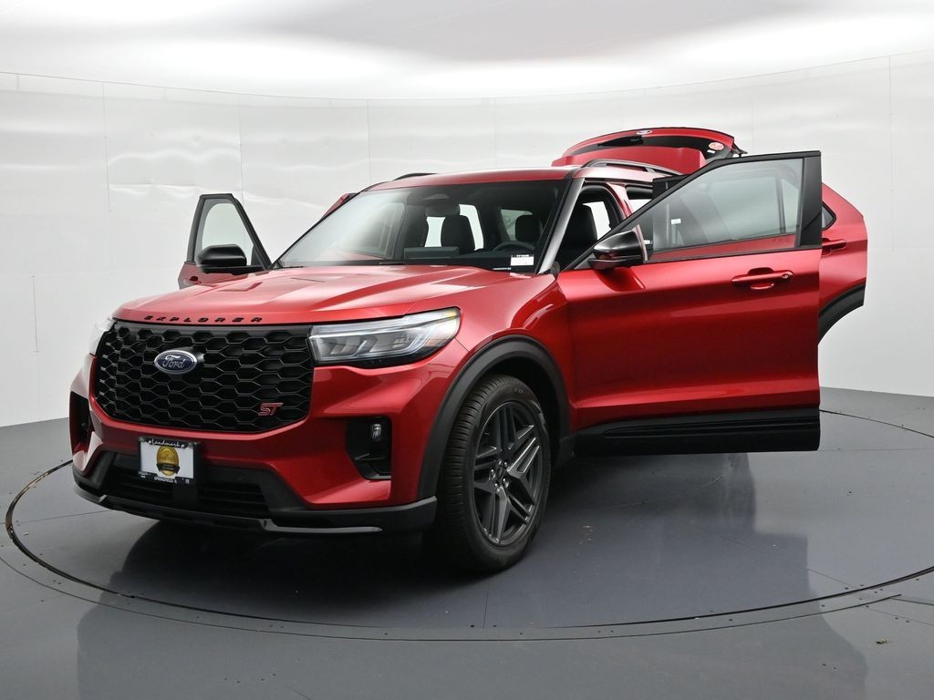 Ford Explorer Vehicle Full-screen Gallery Image 27