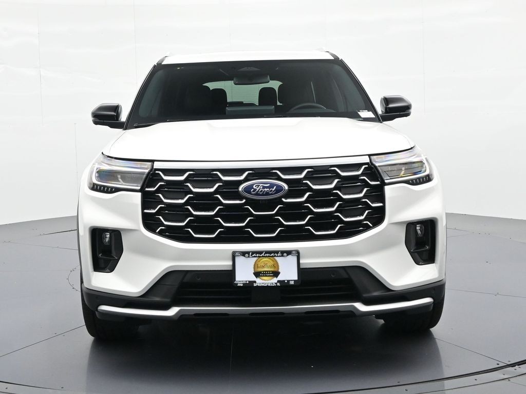 Ford Explorer Vehicle Full-screen Gallery Image 3