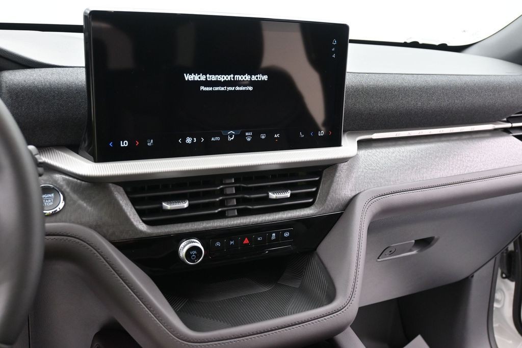 Ford Explorer Vehicle Full-screen Gallery Image 20