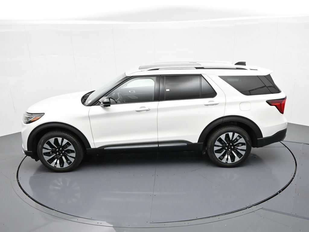 Ford Explorer Vehicle Full-screen Gallery Image 28