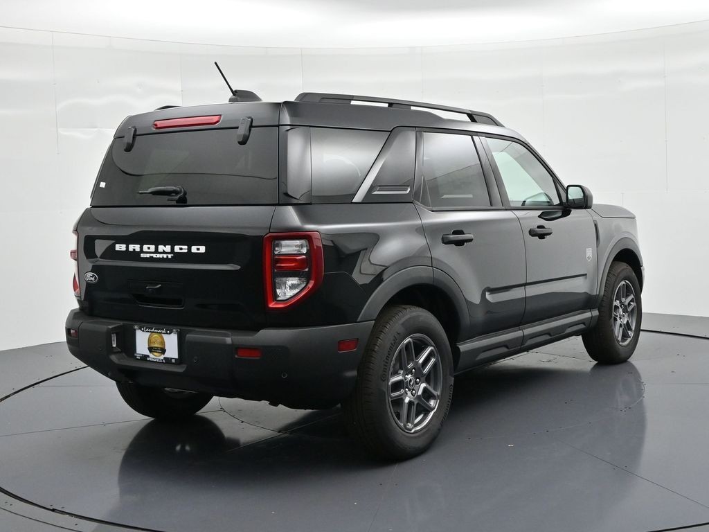 Ford Bronco Sport Vehicle Full-screen Gallery Image 6