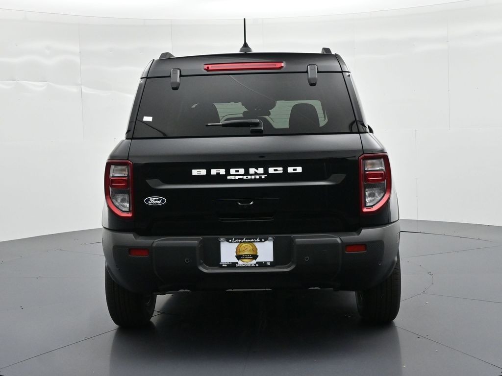 Ford Bronco Sport Vehicle Full-screen Gallery Image 7