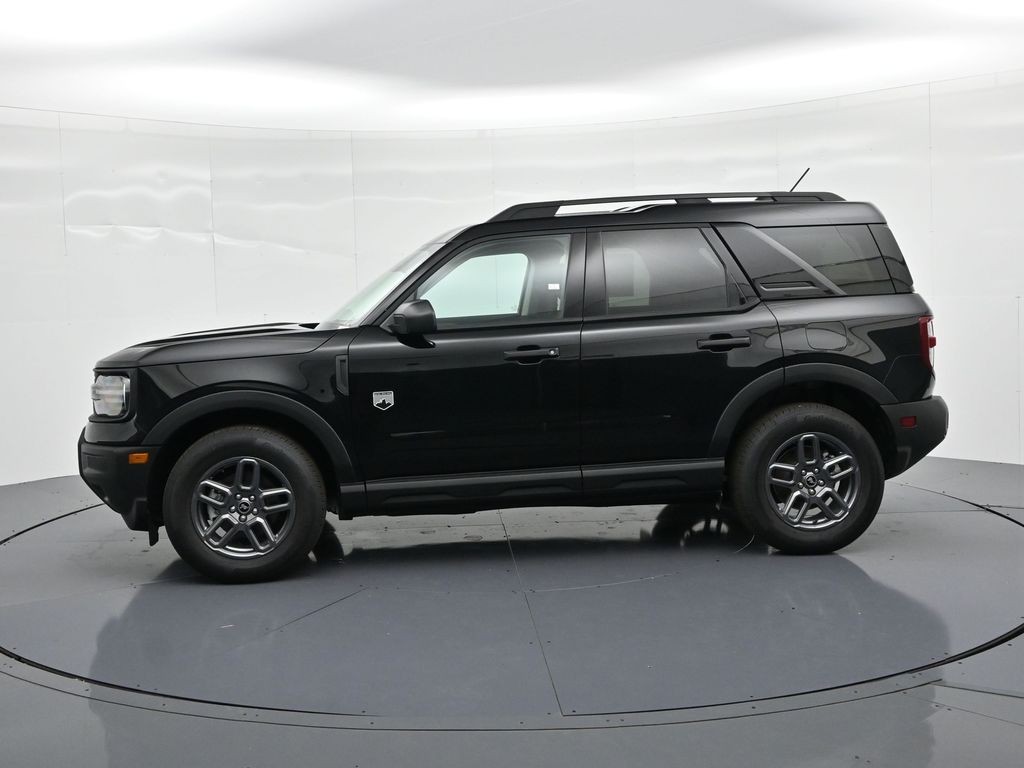 Ford Bronco Sport Vehicle Full-screen Gallery Image 9