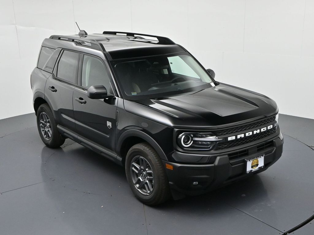 Ford Bronco Sport Vehicle Full-screen Gallery Image 15