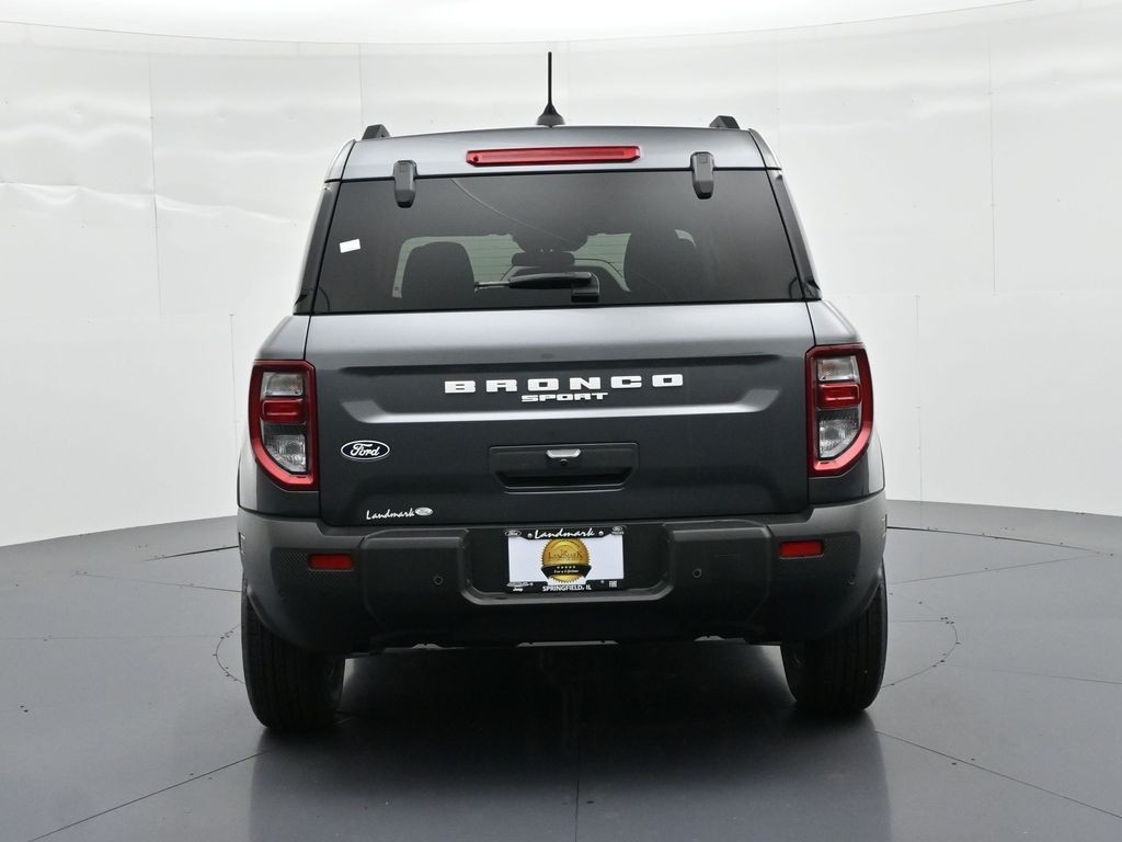 Ford Bronco Sport Vehicle Full-screen Gallery Image 7