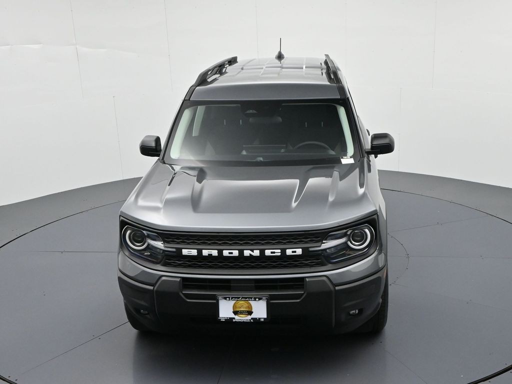 Ford Bronco Sport Vehicle Full-screen Gallery Image 16