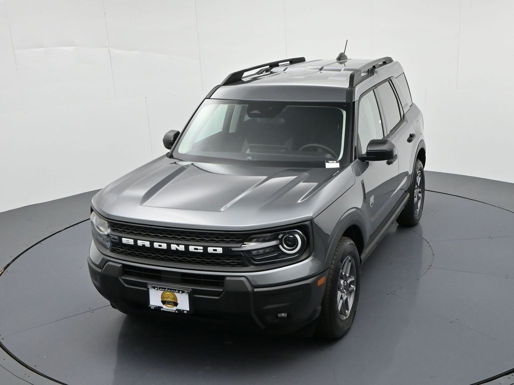 Ford Bronco Sport Vehicle Full-screen Gallery Image 17