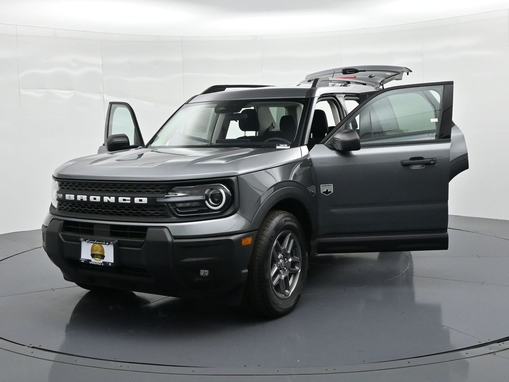 Ford Bronco Sport Vehicle Full-screen Gallery Image 25