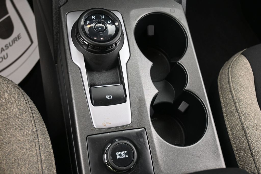 Ford Bronco Sport Vehicle Full-screen Gallery Image 12