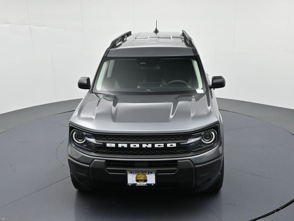 Ford Bronco Sport Vehicle Full-screen Gallery Image 16