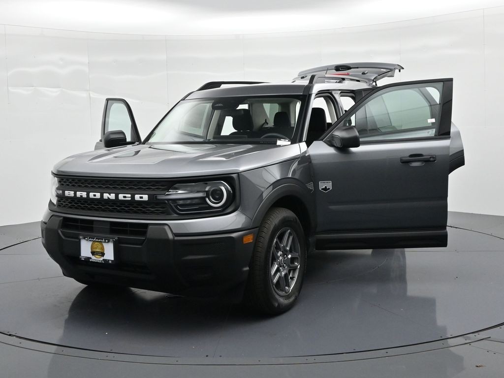 Ford Bronco Sport Vehicle Full-screen Gallery Image 25