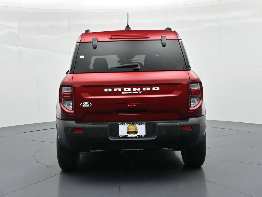 Ford Bronco Sport Vehicle Full-screen Gallery Image 7
