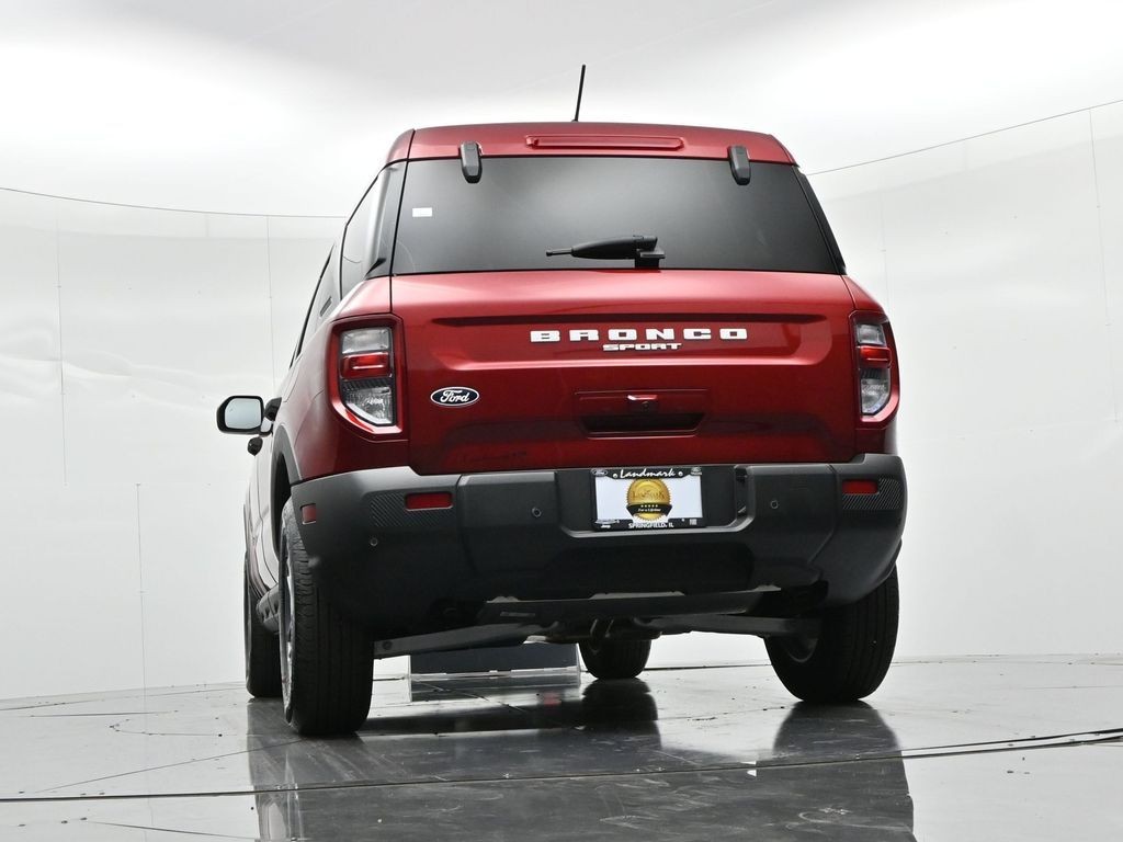 Ford Bronco Sport Vehicle Full-screen Gallery Image 20
