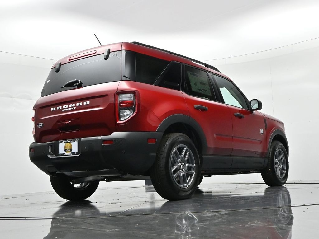 Ford Bronco Sport Vehicle Full-screen Gallery Image 21
