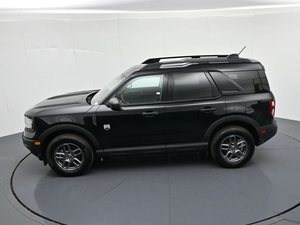 Ford Bronco Sport Vehicle Full-screen Gallery Image 18