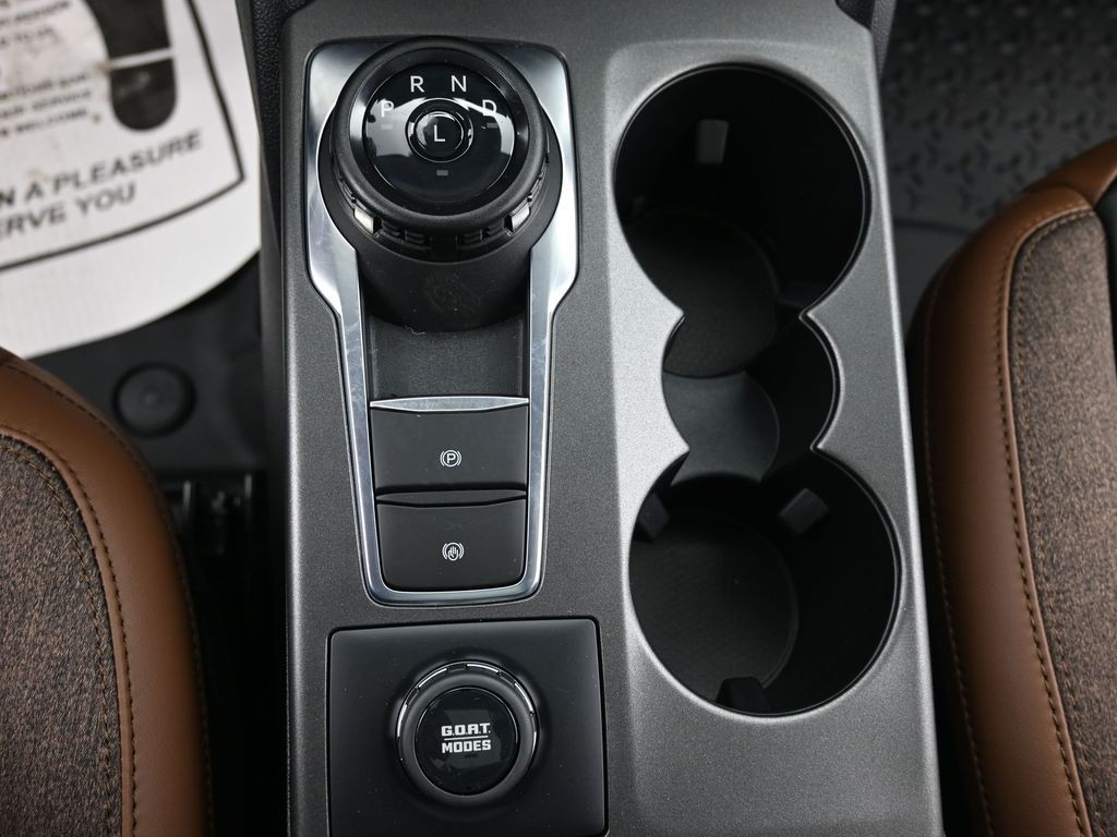 Ford Bronco Sport Vehicle Full-screen Gallery Image 12