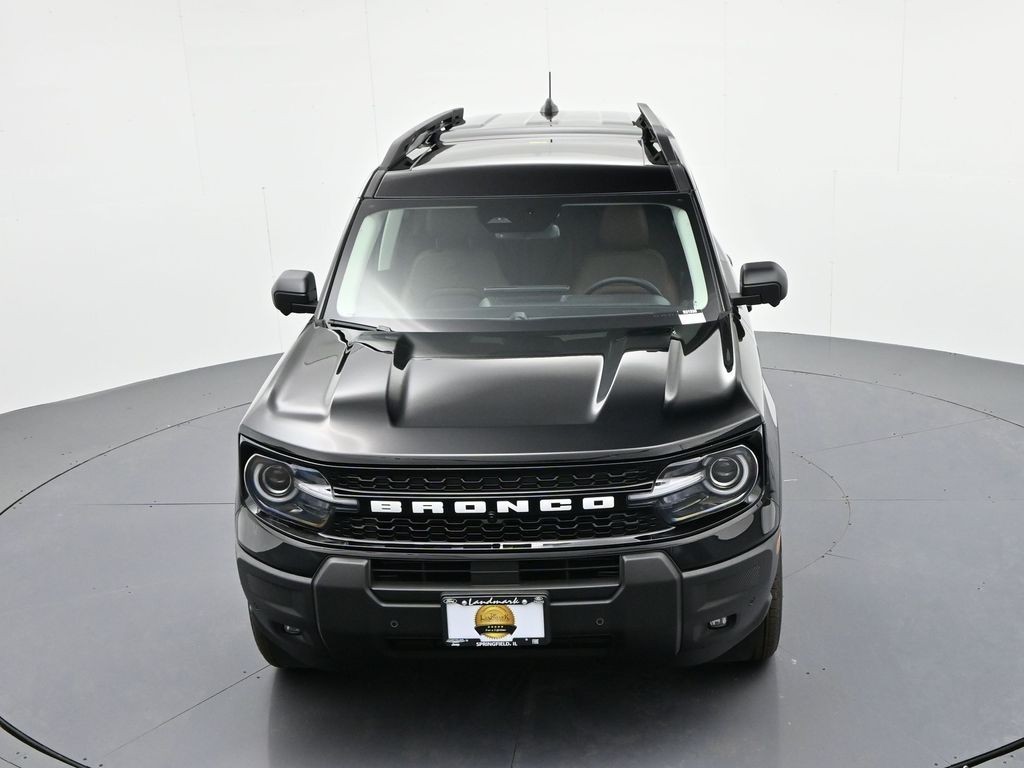 Ford Bronco Sport Vehicle Full-screen Gallery Image 17