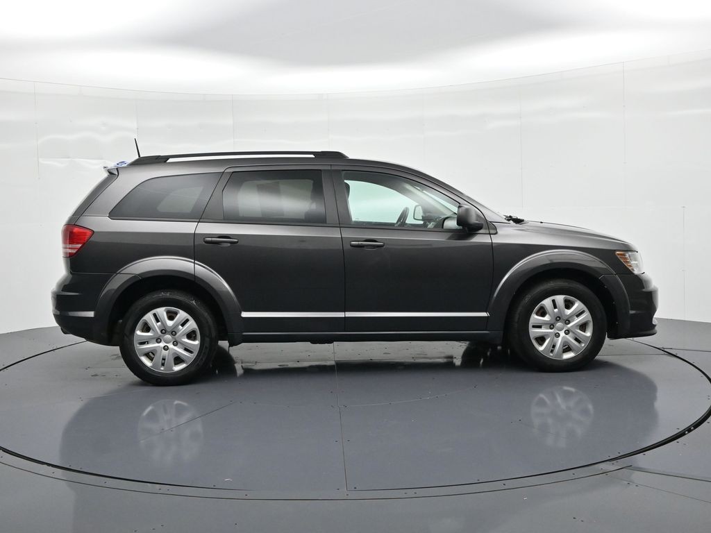 Dodge Journey Vehicle Full-screen Gallery Image 5