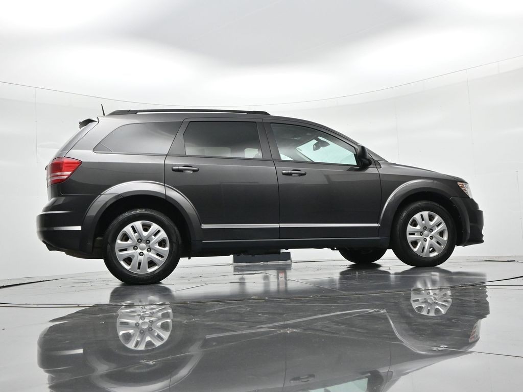 Dodge Journey Vehicle Full-screen Gallery Image 21
