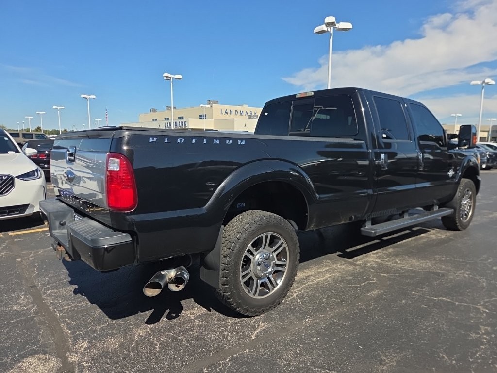 Ford Super Duty F-350 SRW Vehicle Full-screen Gallery Image 7