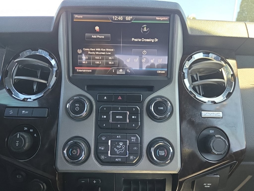 Ford Super Duty F-350 SRW Vehicle Full-screen Gallery Image 14