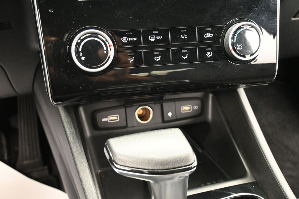 Hyundai Santa Cruz Vehicle Full-screen Gallery Image 10