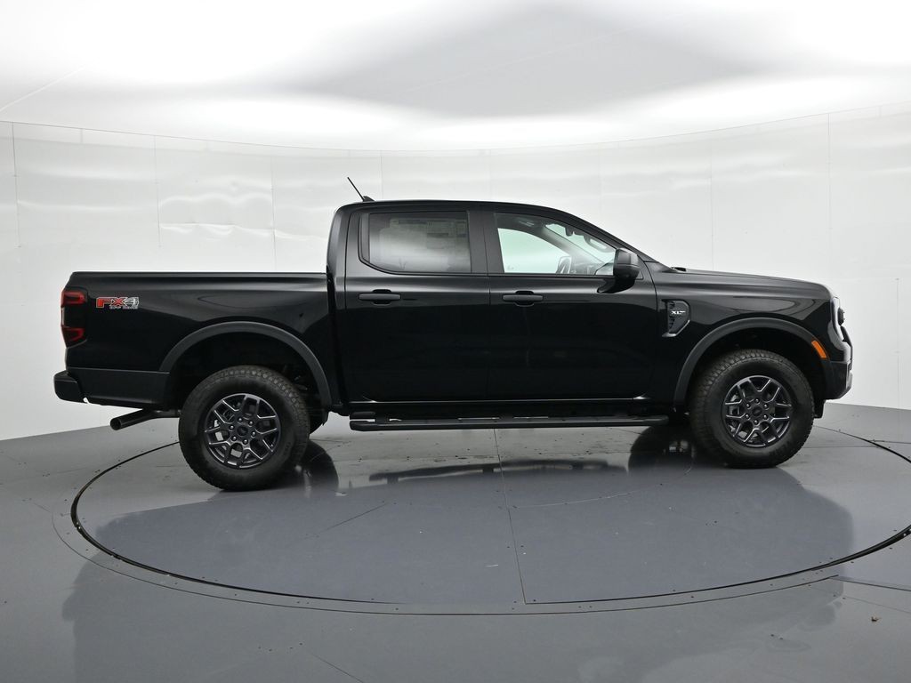 Ford Ranger Vehicle Full-screen Gallery Image 5