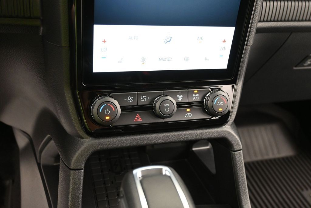 Ford Ranger Vehicle Full-screen Gallery Image 11