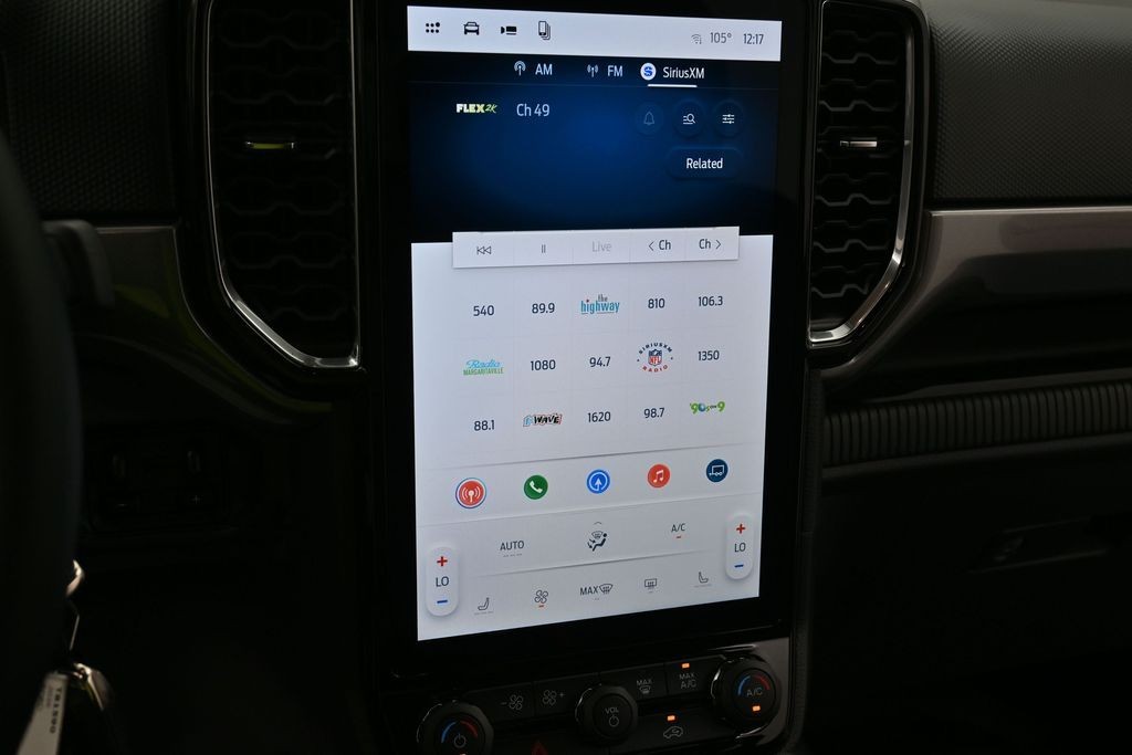 Ford Ranger Vehicle Full-screen Gallery Image 11