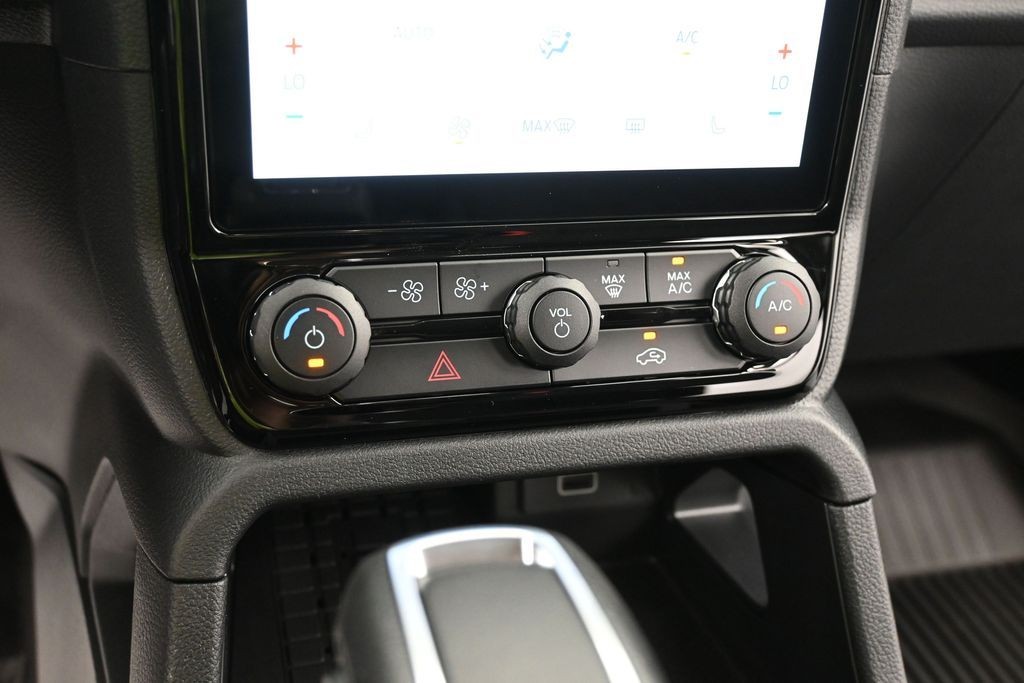 Ford Ranger Vehicle Full-screen Gallery Image 12