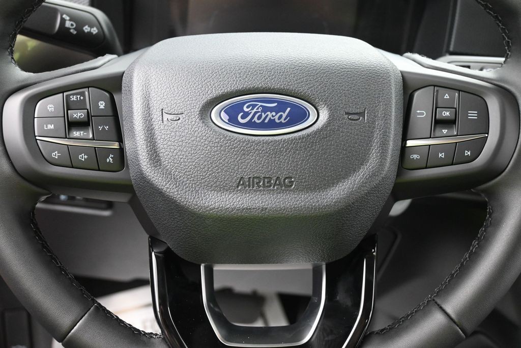 Ford Ranger Vehicle Full-screen Gallery Image 15
