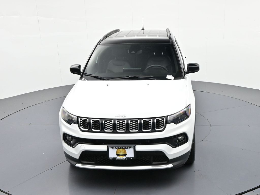 Jeep Compass Vehicle Full-screen Gallery Image 18