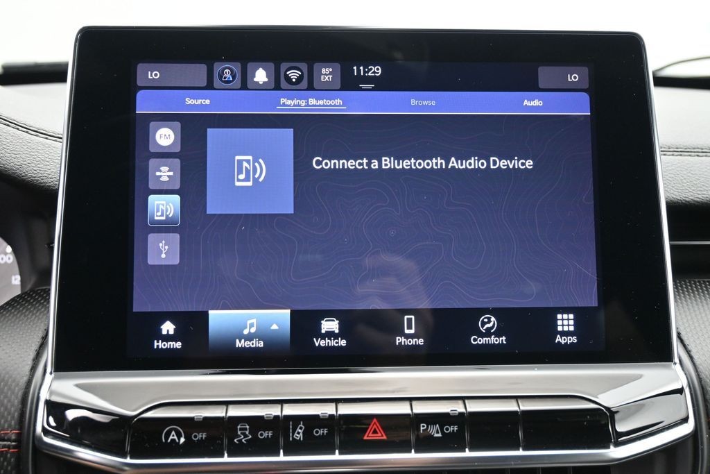 Jeep Compass Vehicle Full-screen Gallery Image 10