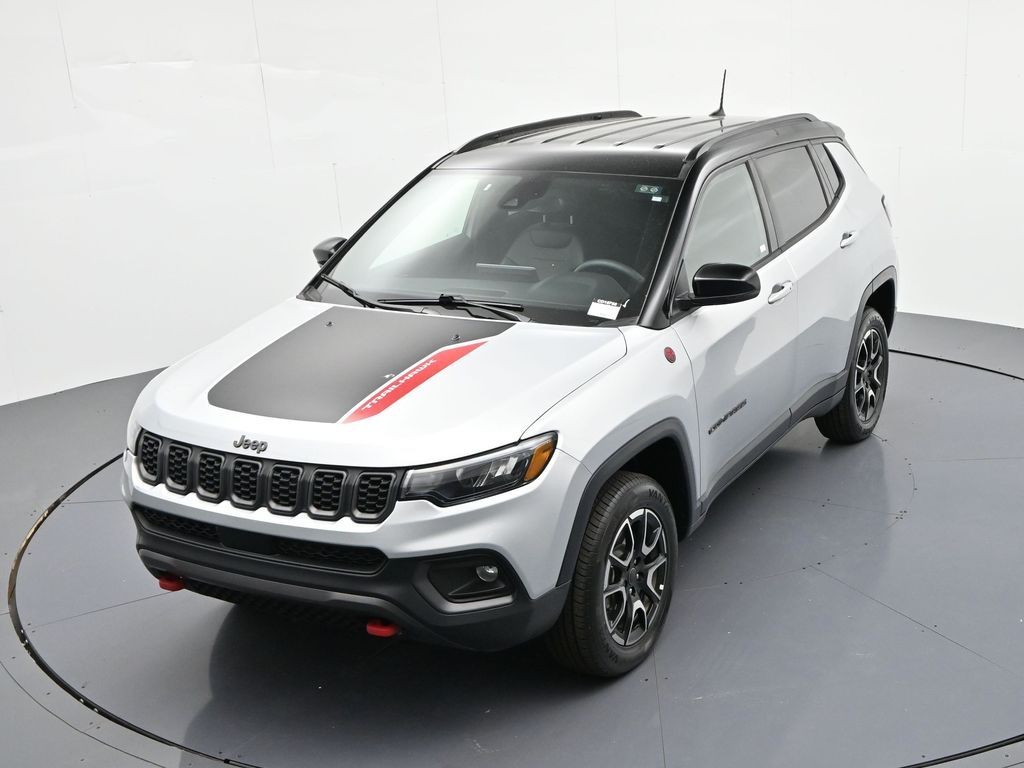 Jeep Compass Vehicle Full-screen Gallery Image 23