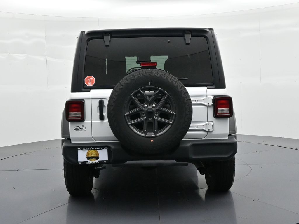 Jeep Wrangler Vehicle Full-screen Gallery Image 6