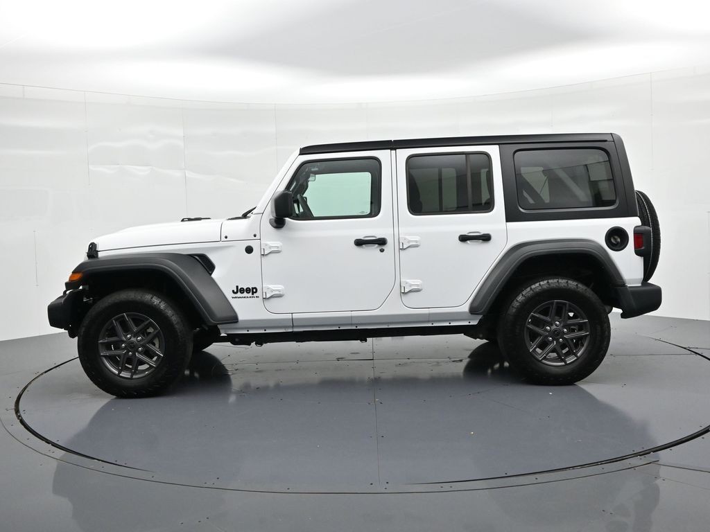 Jeep Wrangler Vehicle Full-screen Gallery Image 8