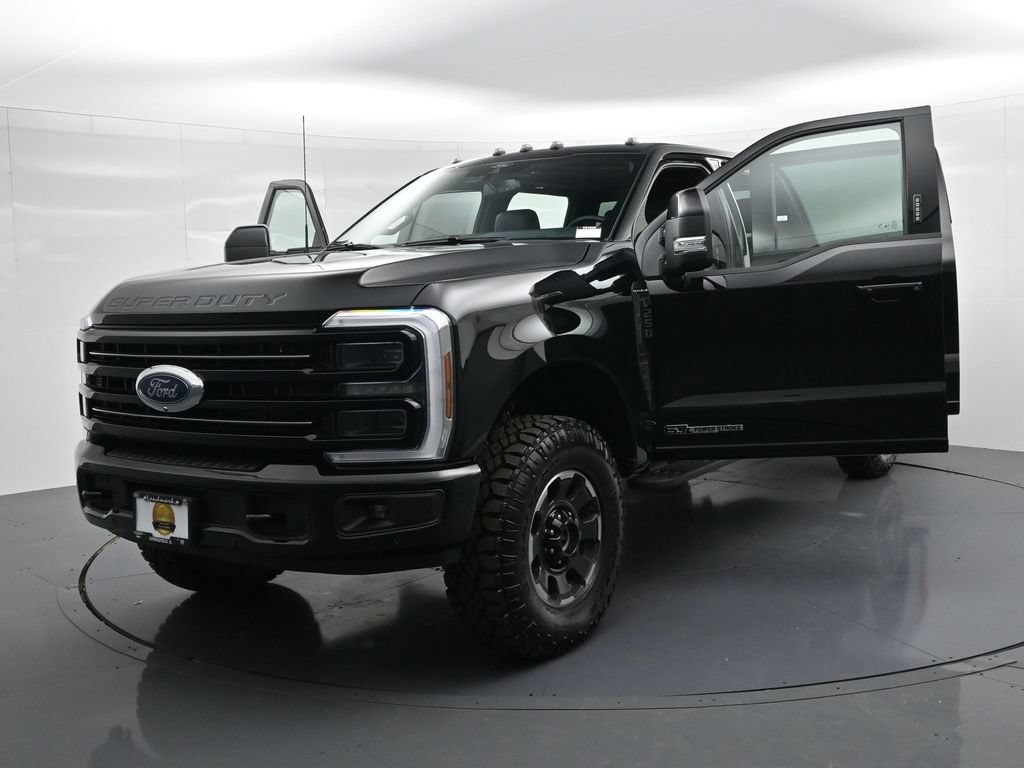Ford F-250SD Vehicle Full-screen Gallery Image 29