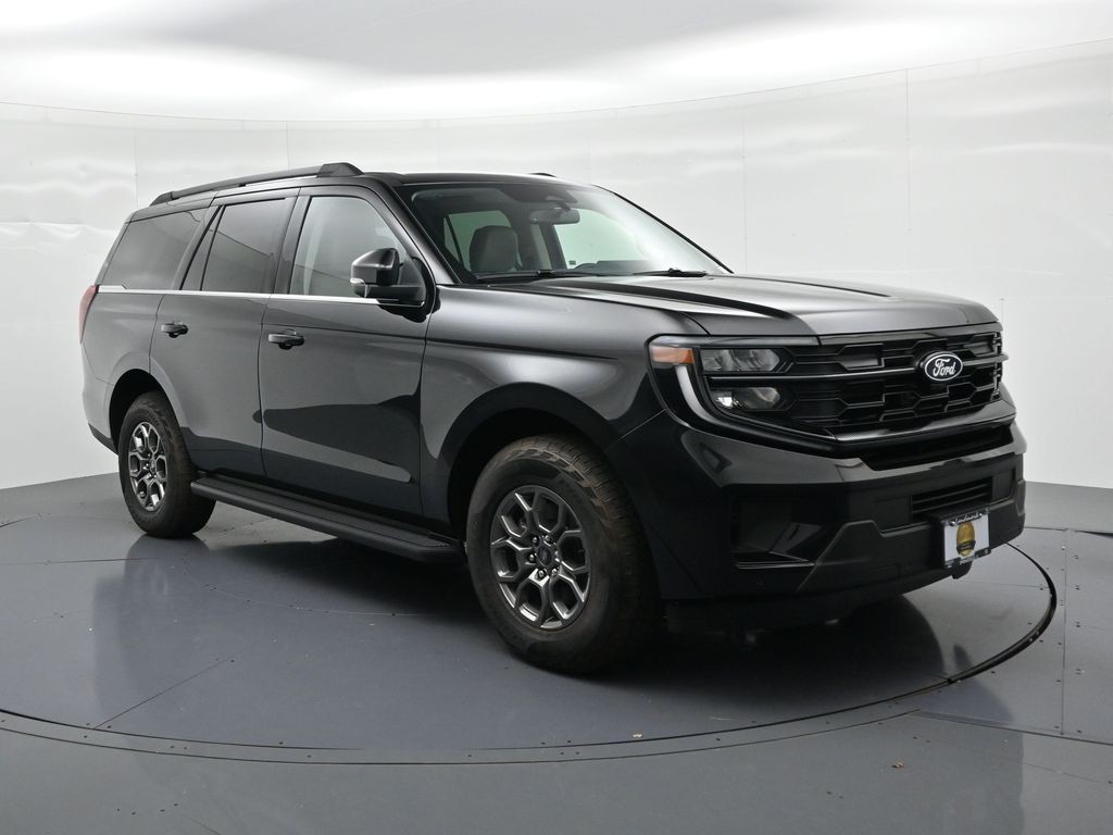 Ford Expedition Vehicle Full-screen Gallery Image 4