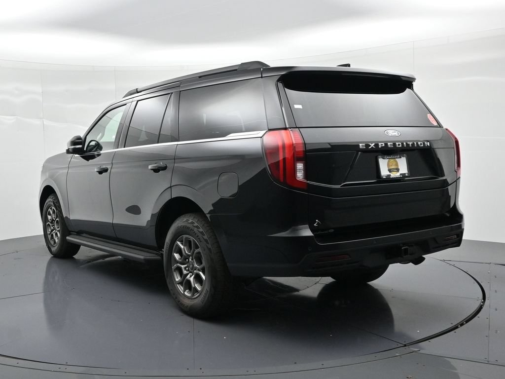 Ford Expedition Vehicle Full-screen Gallery Image 8