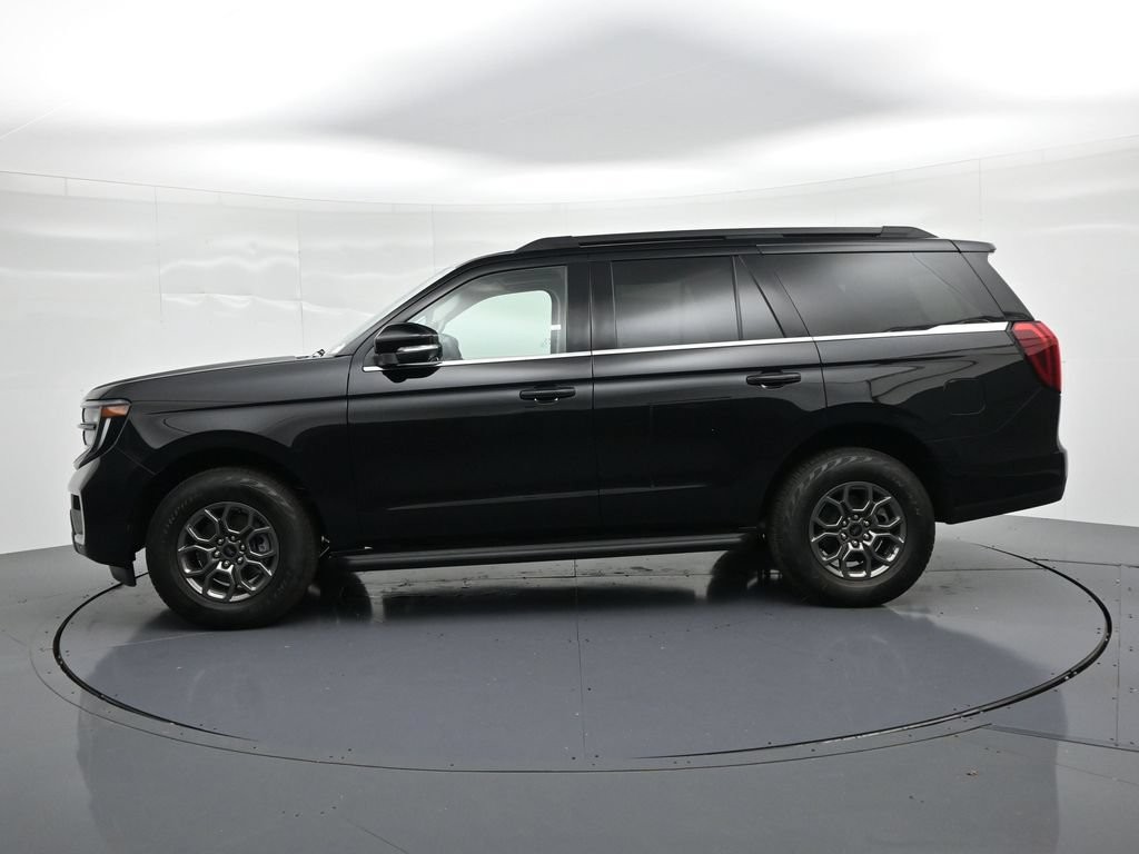 Ford Expedition Vehicle Full-screen Gallery Image 9