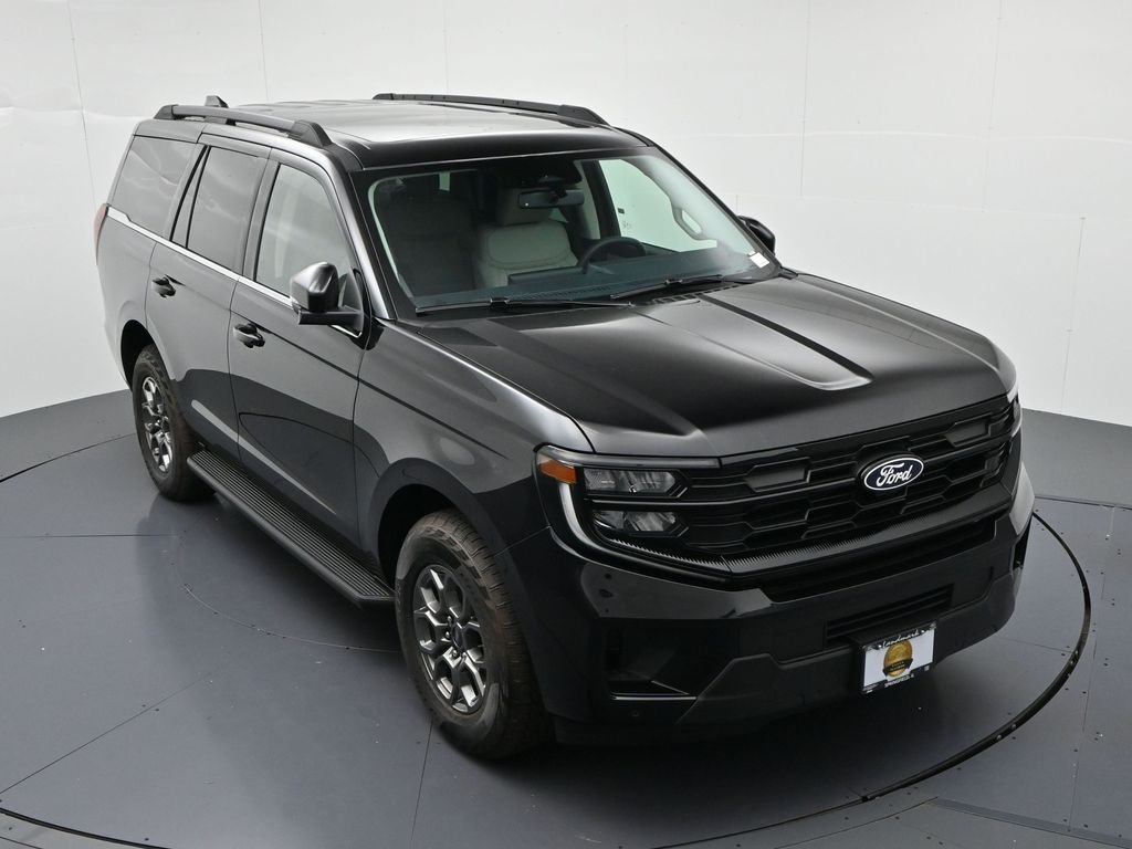 Ford Expedition Vehicle Full-screen Gallery Image 17