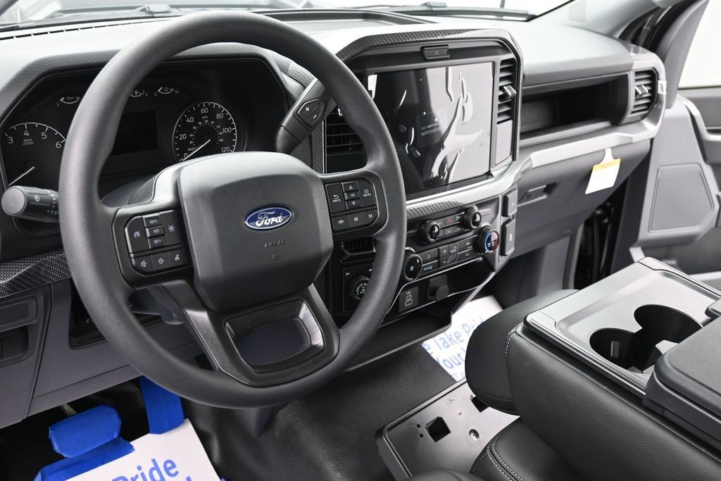 Ford F-150 GENEVA G Vehicle Full-screen Gallery Image 14