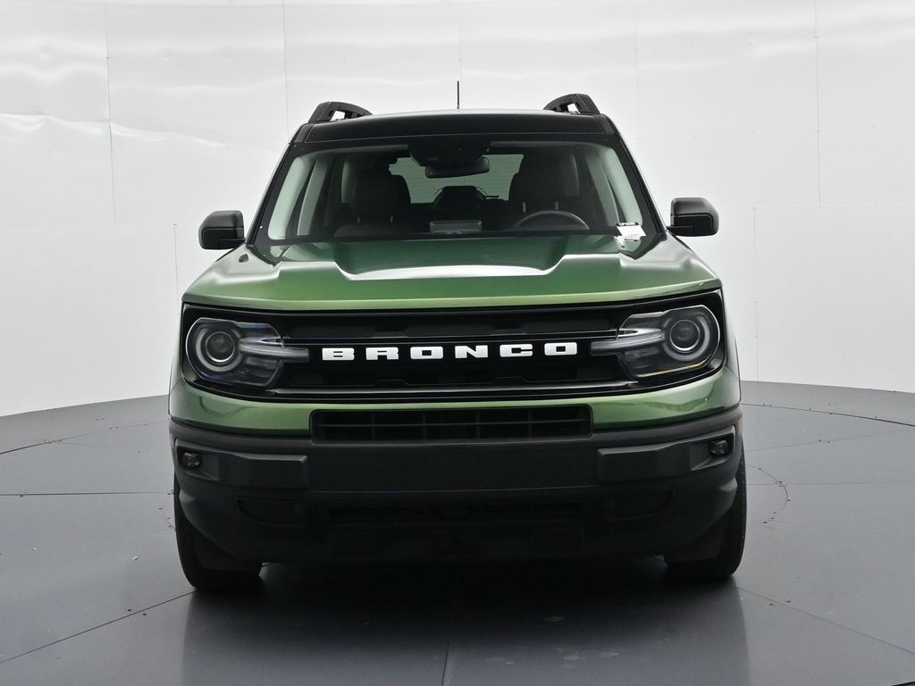 Ford Bronco Sport Vehicle Full-screen Gallery Image 03