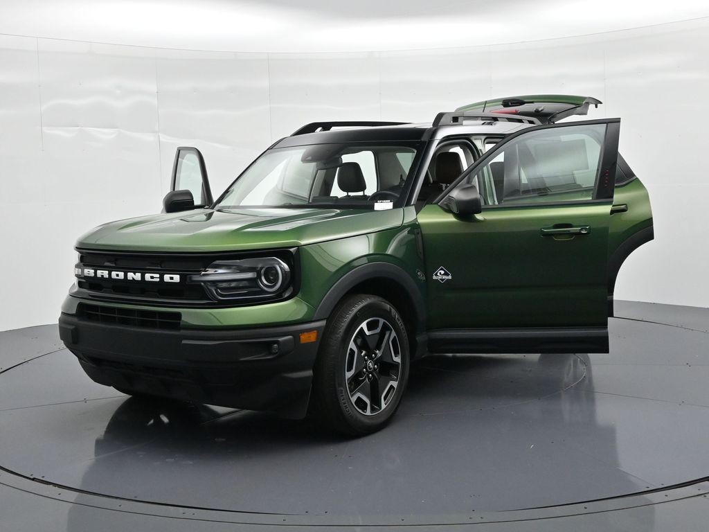 Ford Bronco Sport Vehicle Full-screen Gallery Image 27